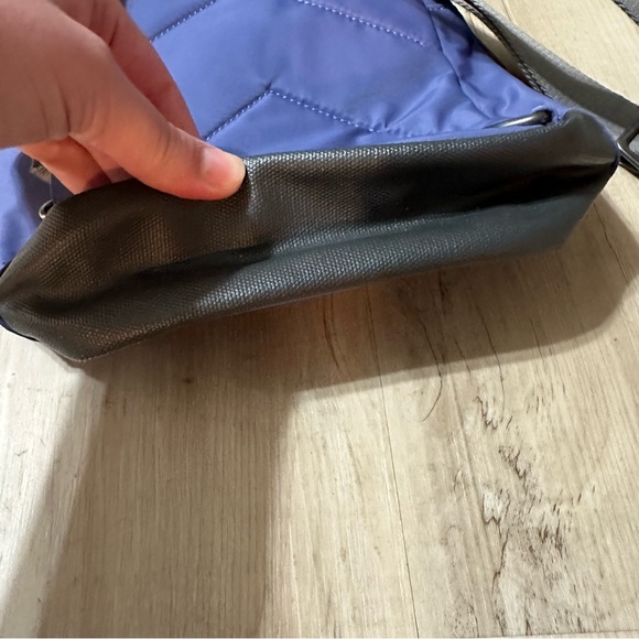 ORI London Willesden Sling Bag - Picture 6 of 6